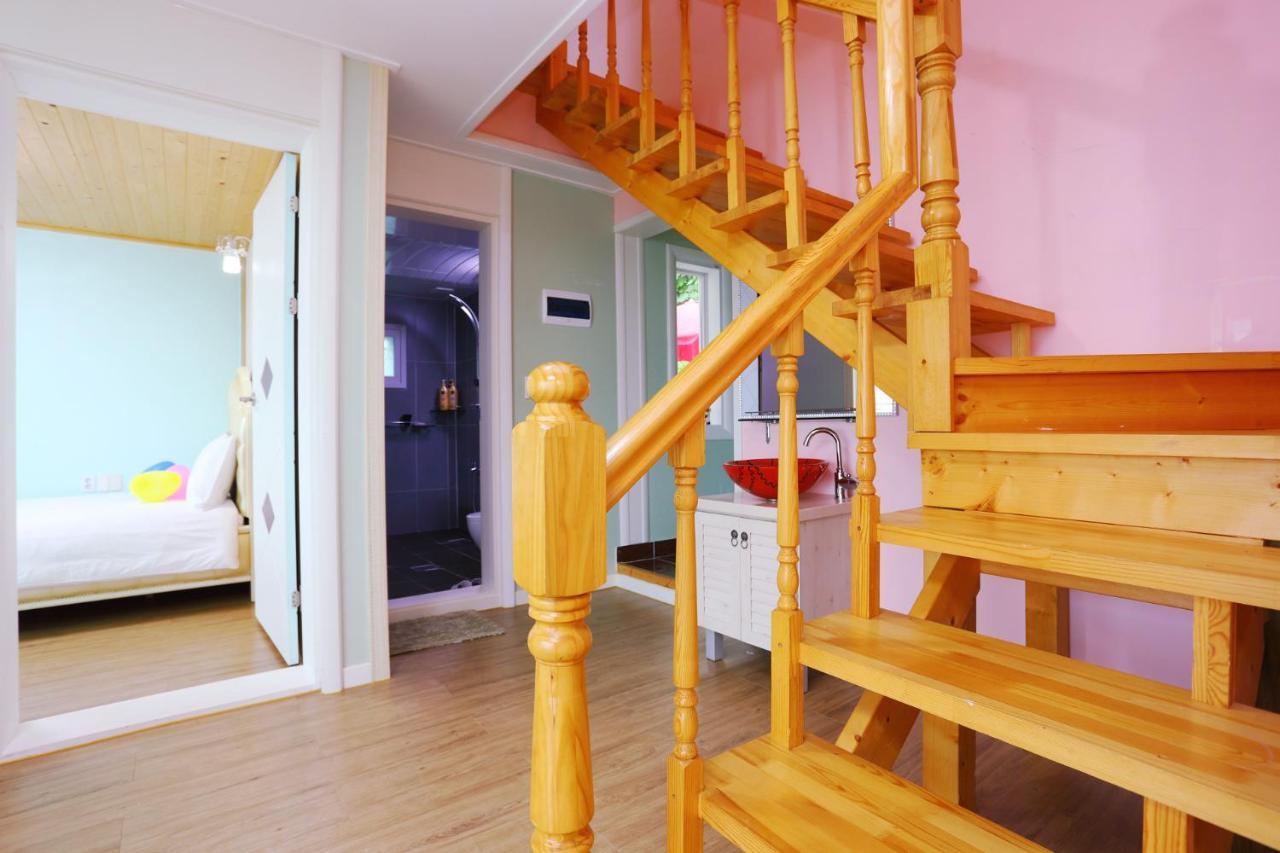 Montmartre Villa Намхе Екстериор снимка