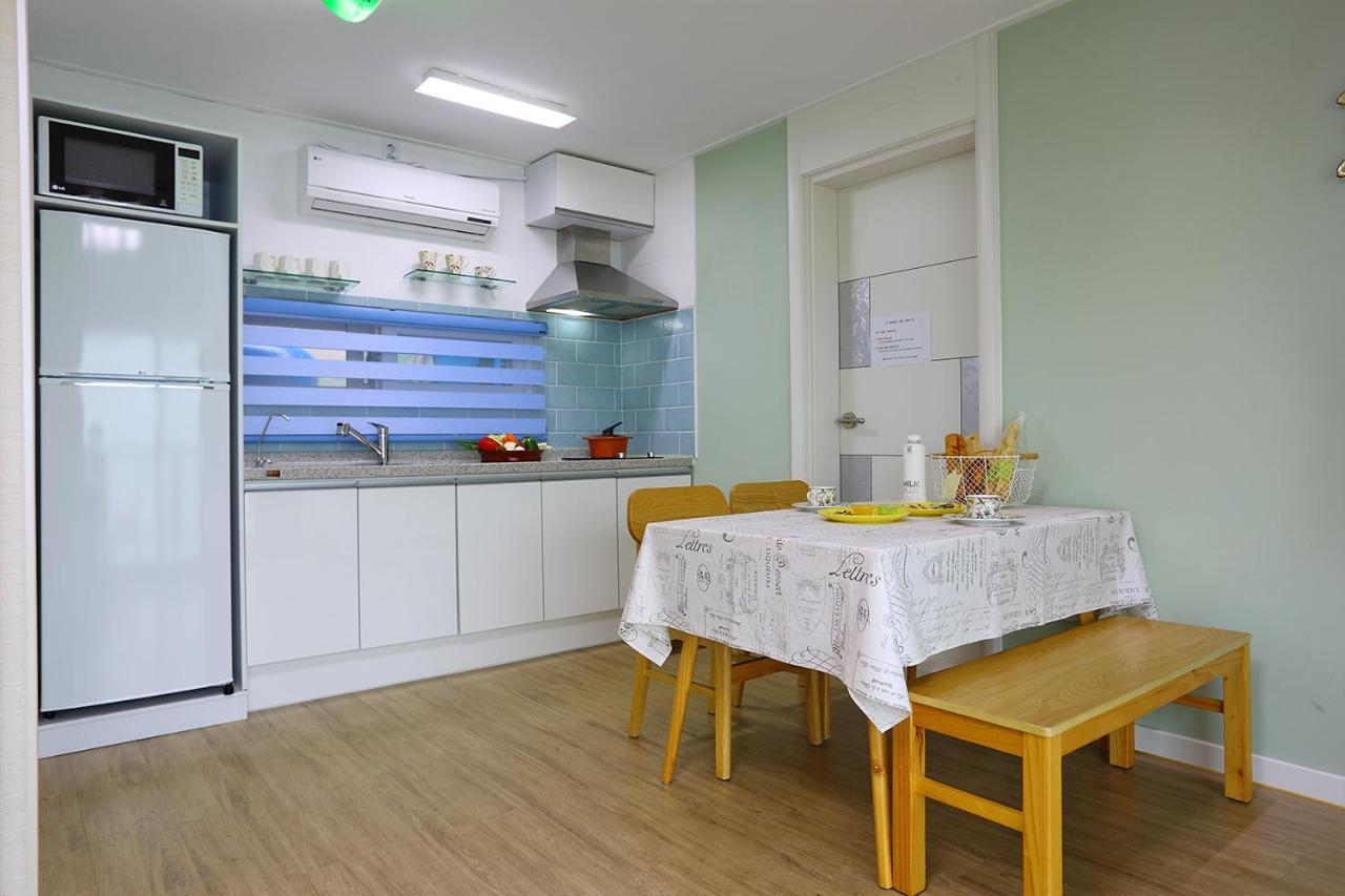 Montmartre Villa Намхе Екстериор снимка