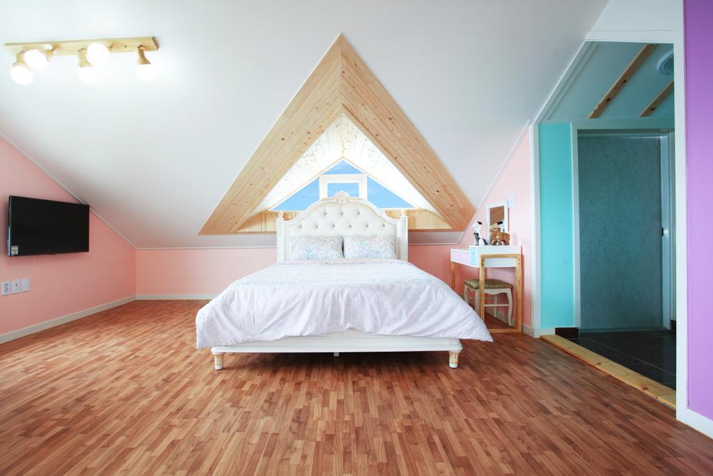 Montmartre Villa Намхе Екстериор снимка