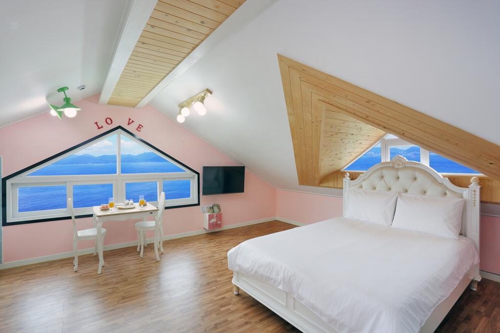 Montmartre Villa Намхе Екстериор снимка