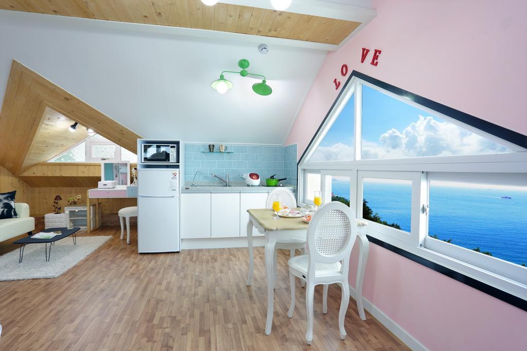 Montmartre Villa Намхе Екстериор снимка