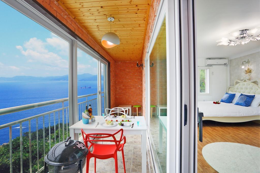 Montmartre Villa Намхе Екстериор снимка